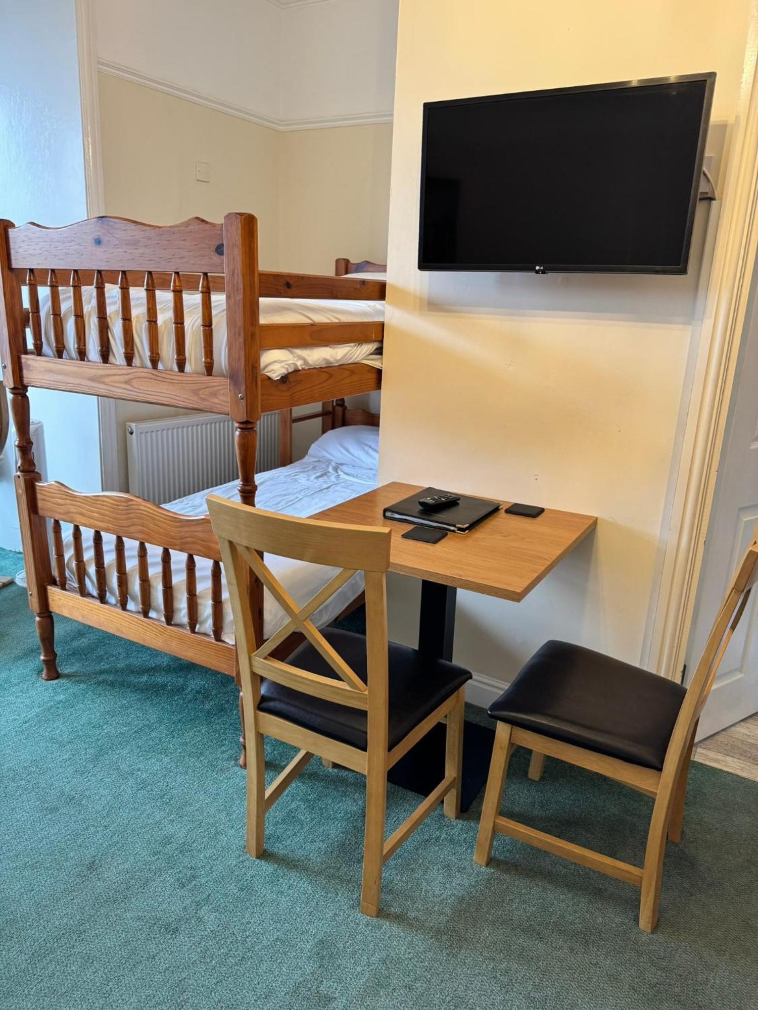 Mor Wyn Guest House بارموث المظهر الخارجي الصورة