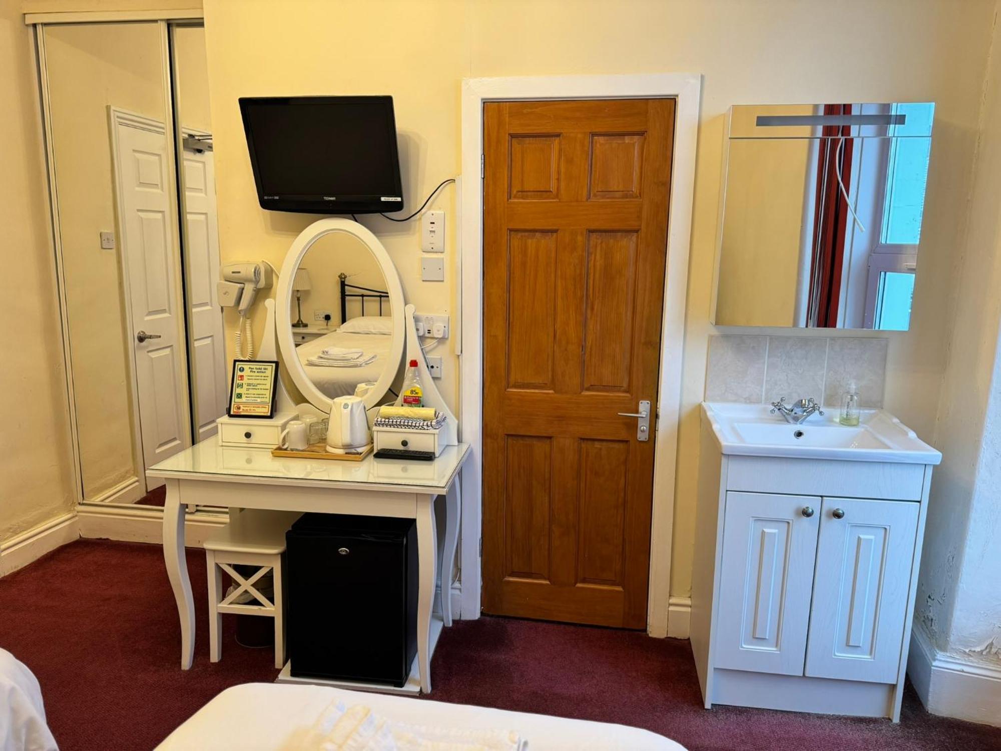 Mor Wyn Guest House بارموث المظهر الخارجي الصورة